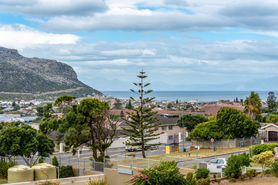 To Let 3 Bedroom Property for Rent in Fish Hoek Western Cape